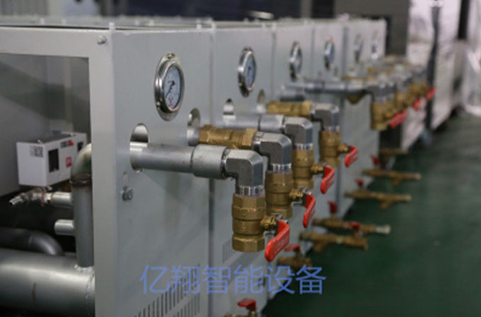 深圳模溫機(jī)廠家|輥筒如何選型模溫機(jī)？